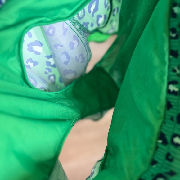 All in Motion Green and Blue Cheetah Activewear Shorts NWOT - Picture 2 of 3